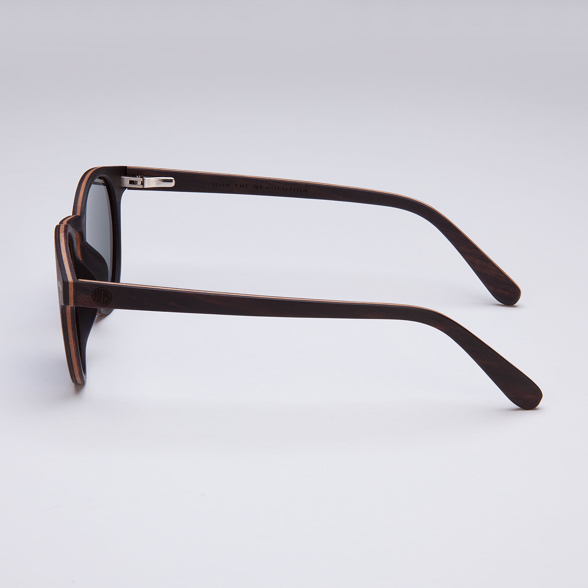 SunglassesBlack PearlStep into the light with these swanky Black Pearl sunglasses! The bold black ebony wood veneer frame is stylishly set off with a polarised lens, allowing you to obse