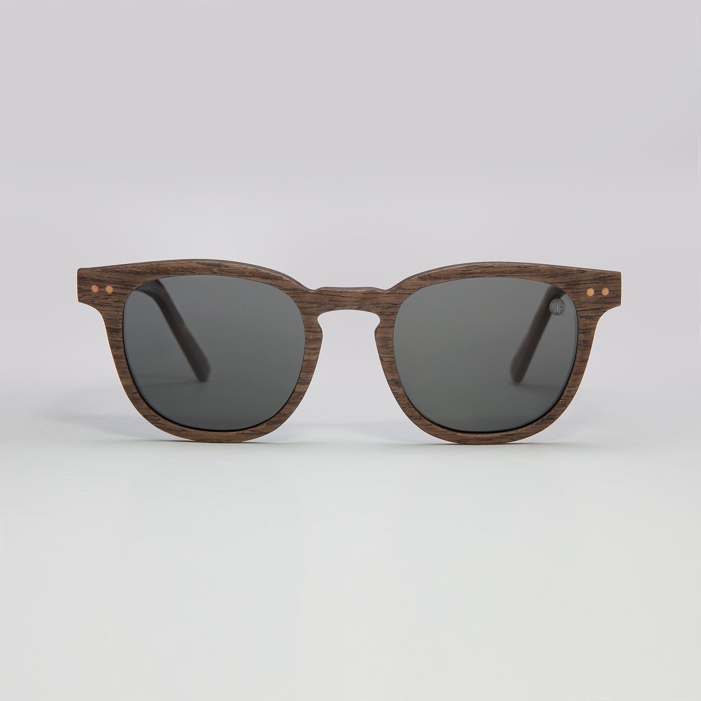 PolarisedShaka Walnut EditionThe SHAKA sunglasses are the ultimate post surf pair of shades. With stylish frames made from walnut wood off cuts, it provides a lightweight and beautiful design. O