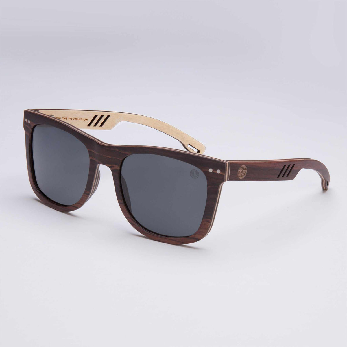 Pit Dog sunglasses with dark wood-effect eco-friendly frame, polarized dark lenses, and light wooden temple arms for durable style.