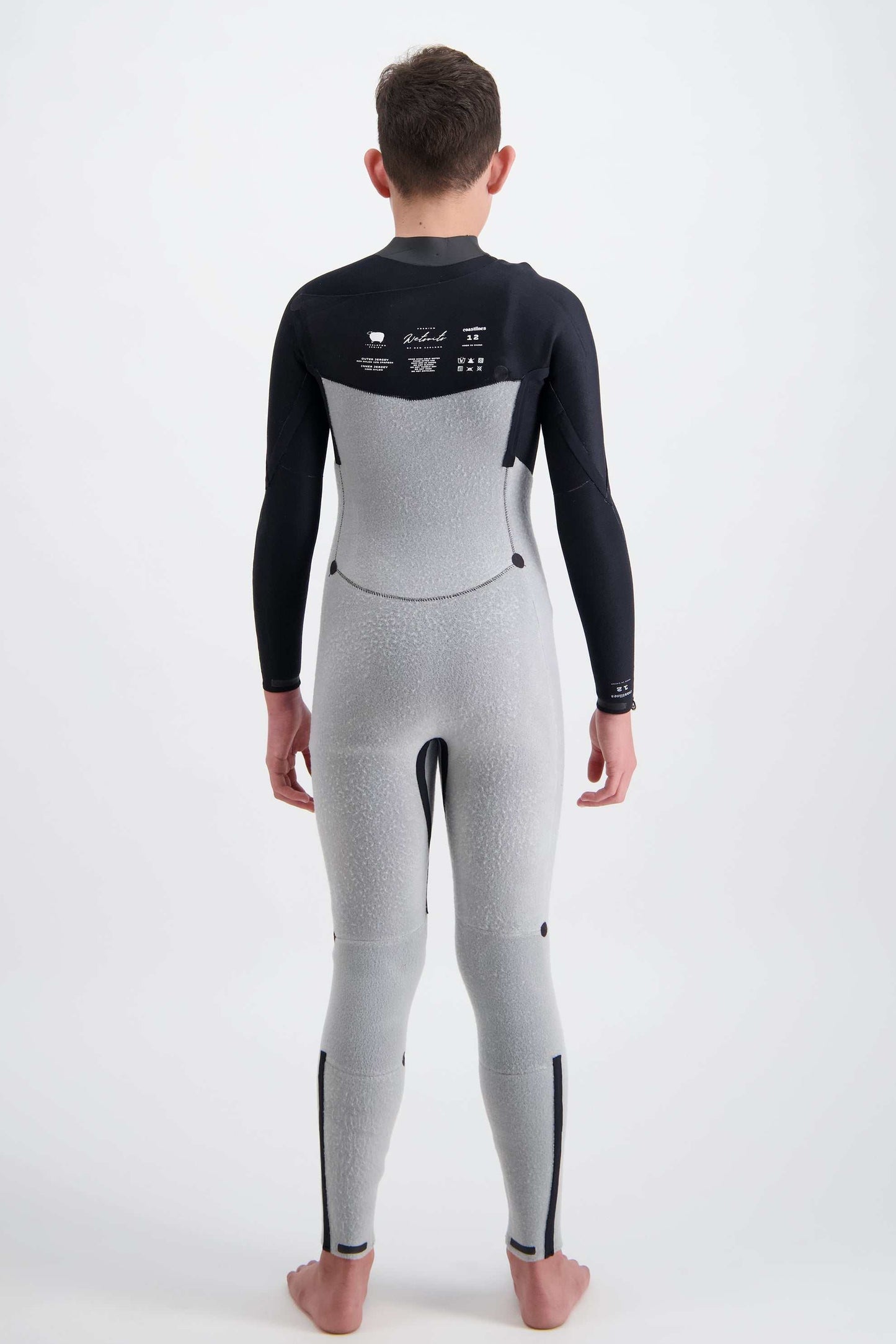 Youth 3/2 Chest Zip Steamer wetsuit with woolly thermal lining and taped seams for warmth and durability in cold water
