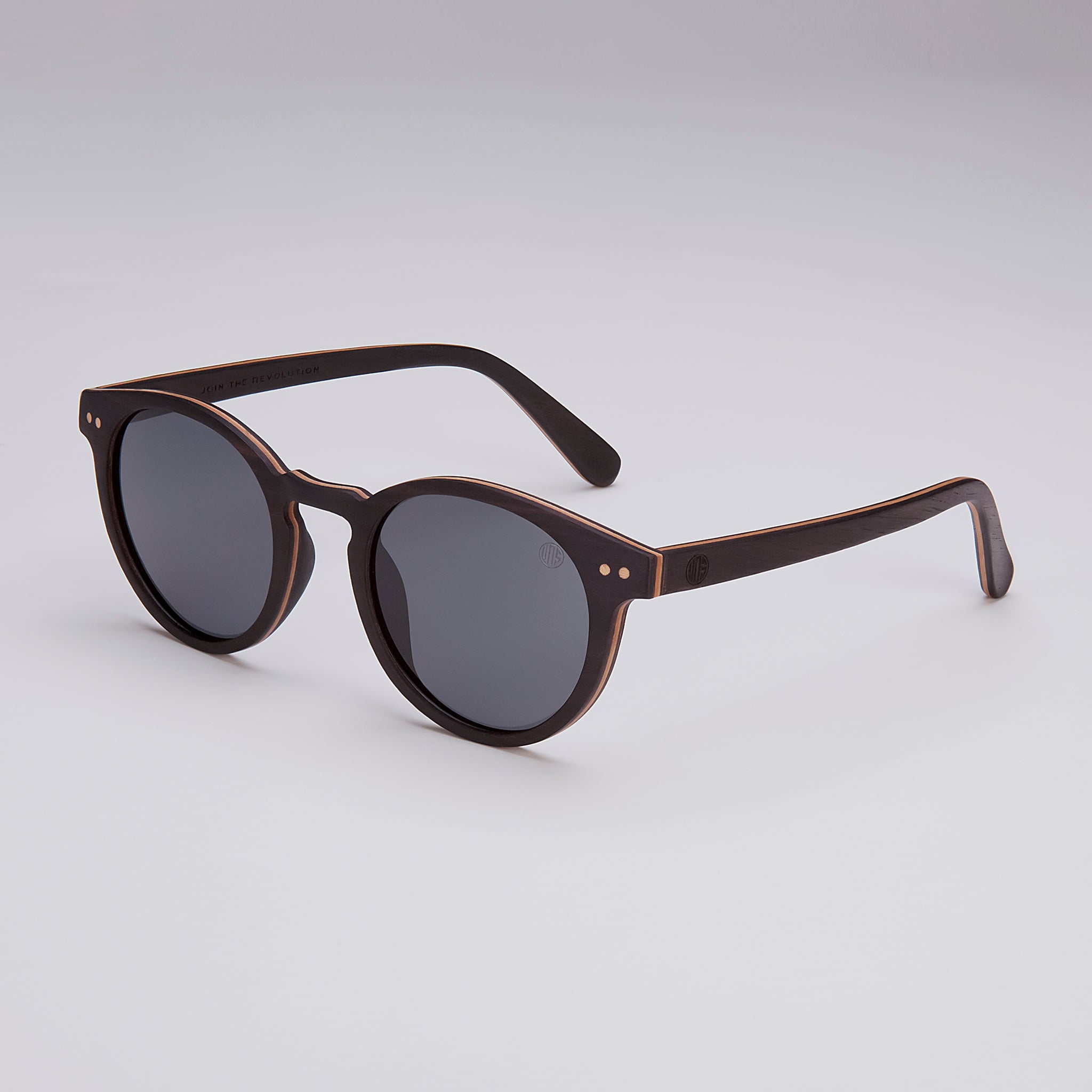circular sunglasses product photo showing polarised lens and wooden arms