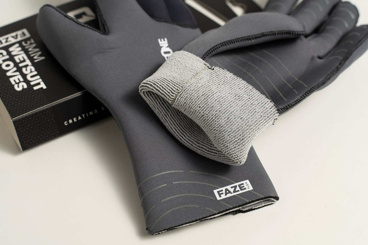 3mm Adult FAZE Wetsuit Glove with Gripflex