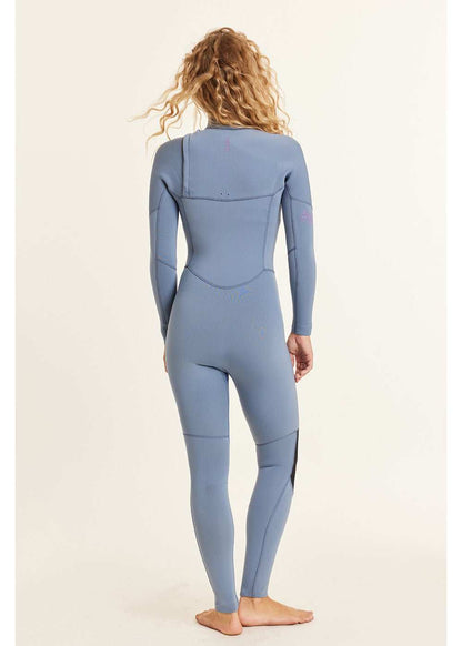 Sisstr 7 Seas 5/4 Chest Zip Wetsuit in light blue neoprene with long sleeves, back seam detailing, and slim fit design.