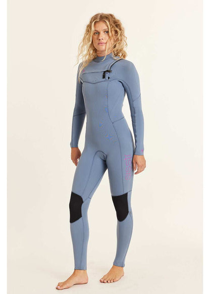 Sisstr 7 Seas 5/4 Chest Zip Wetsuit in muted blue neoprene with black knee pads, chest zip, and pink logo on thigh and wrist