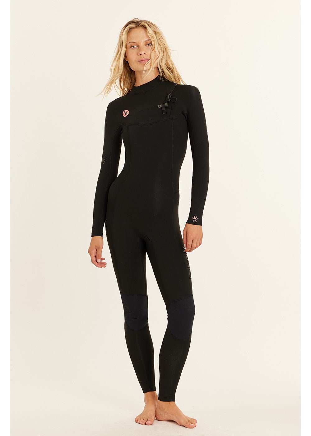 Sisstr 7 Seas 5/4 Chest Zip Wetsuit in black neoprene with long sleeves, chest zip closure, and knee pads for cold water use.