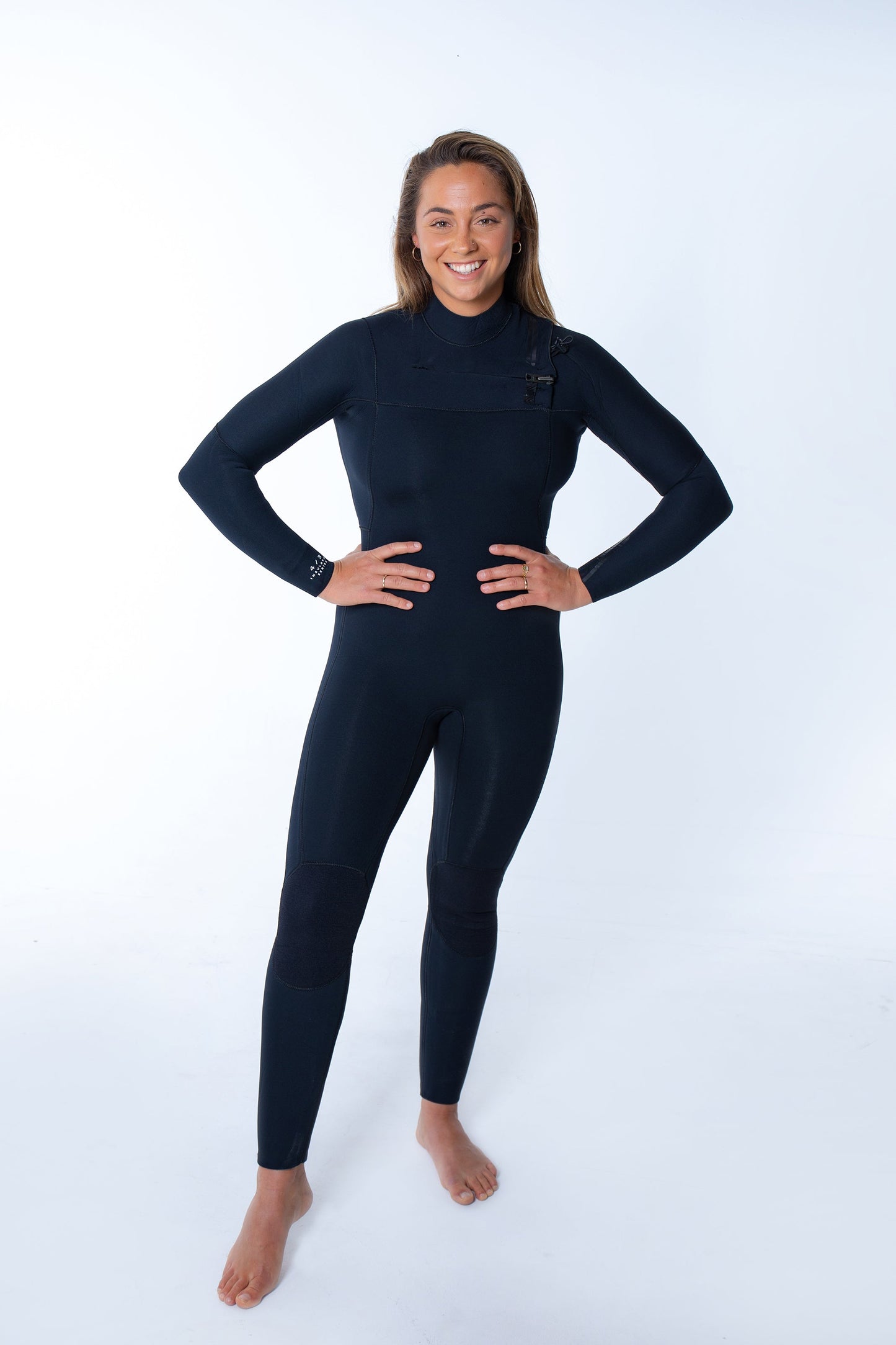 Merino Insulator Series Womens 4/3 Chest Zip Steamer wetsuit with wool thermal lining and taped seams for cold water durability