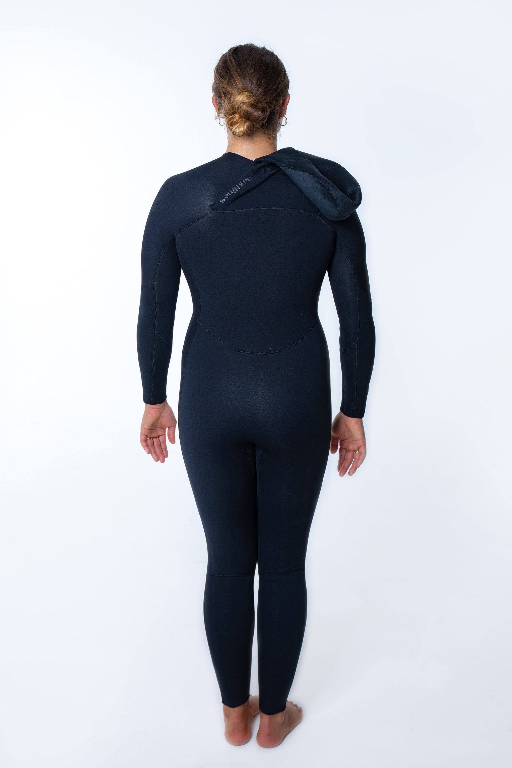Womens Merino Insulator Series 5/4 Hooded Chest Zip Steamer wetsuit with merino wool lining for cold water insulation