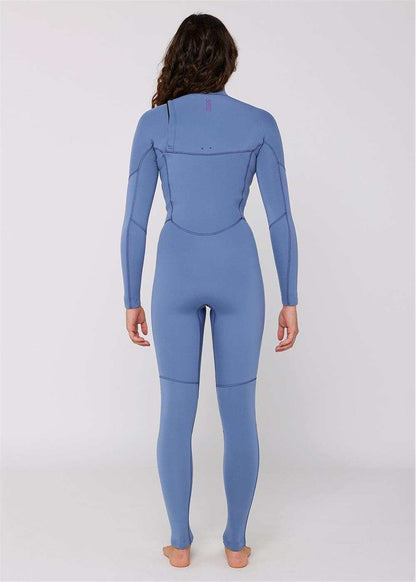 Women’s full-length wetsuit in blue with a back zip closure and seam detailing, highlighting the Sisstrevolution 7 seas design.