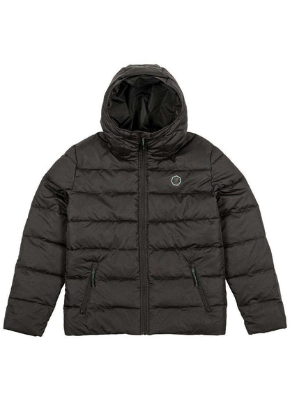 Vissla North Seas II puffer jacket in black recycled polyester, with a hood, horizontal quilting, front zipper and two zip pockets.