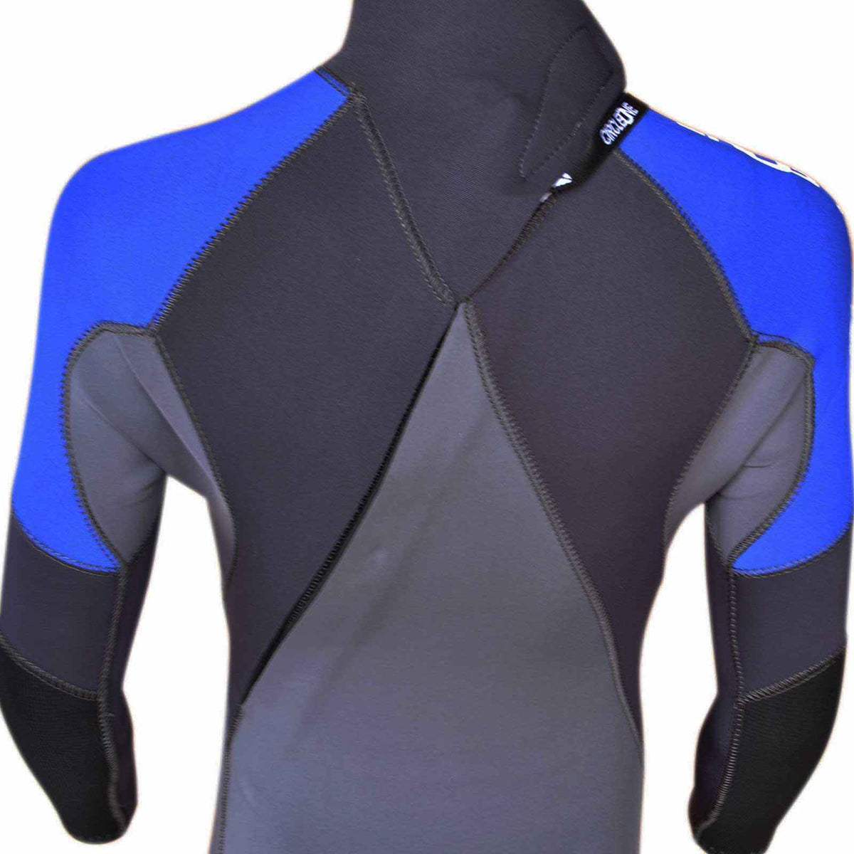 Kids back-zip wetsuit in black, charcoal grey and bright blue neoprene, with reinforced panels and a high collar; ARC 5/4mm KIDS