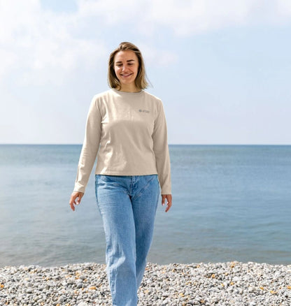 Women’s long sleeve graphic tee Local Break Lover made from organic cotton, eco-friendly and sustainable design