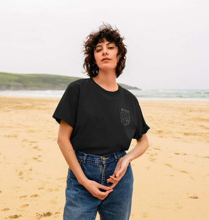 Women's graphic tees made from organic cotton with vibrant beach-inspired prints and sustainable production.