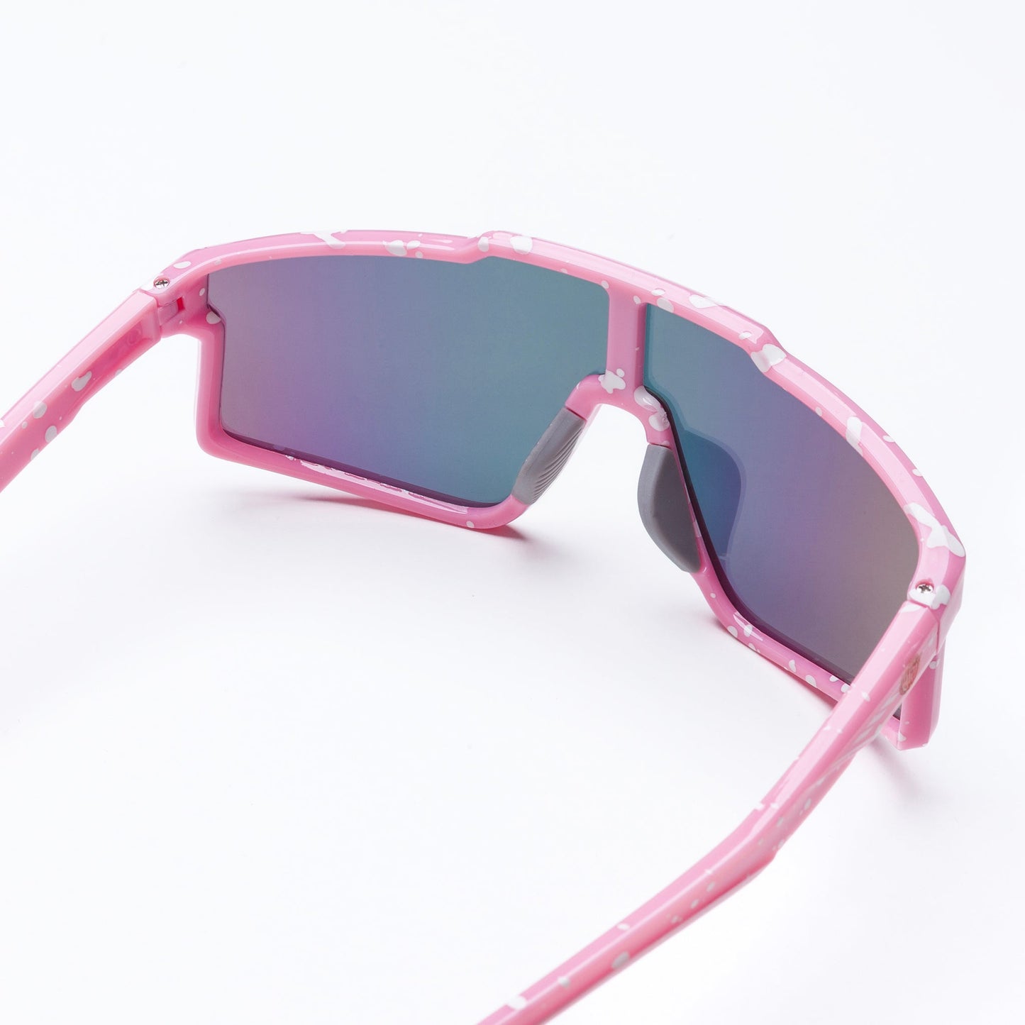 Youth polarised sunglasses Reef Run with stylish black and blue frame