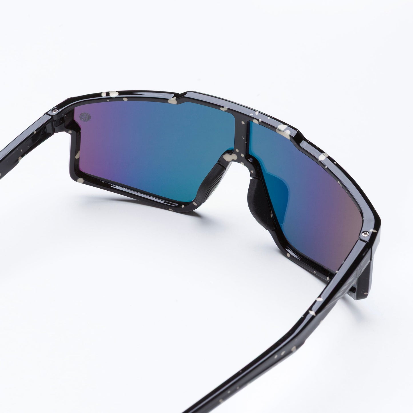 Youth polarised sunglasses with modern design for active lifestyle