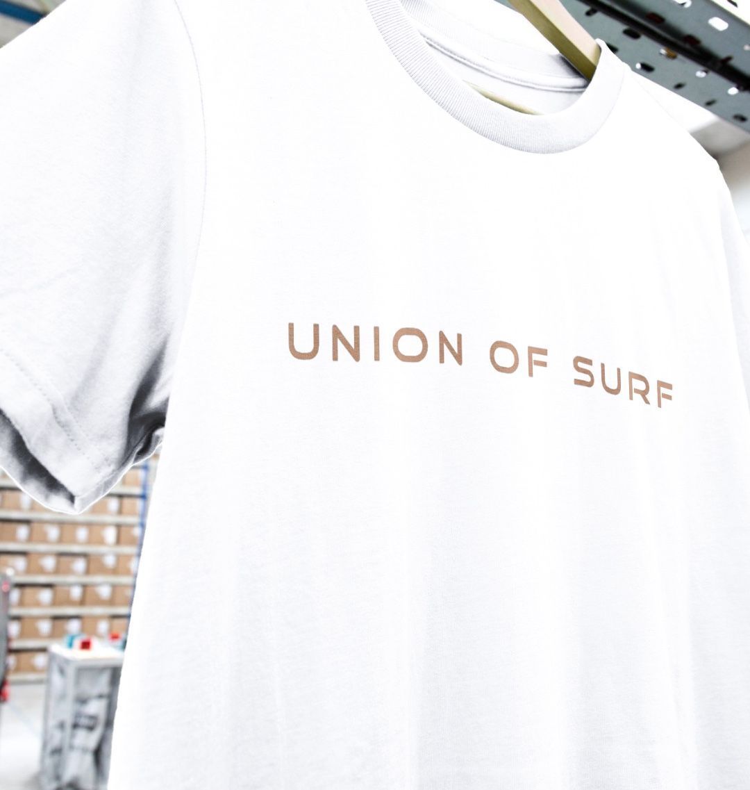 White surf print t shirt